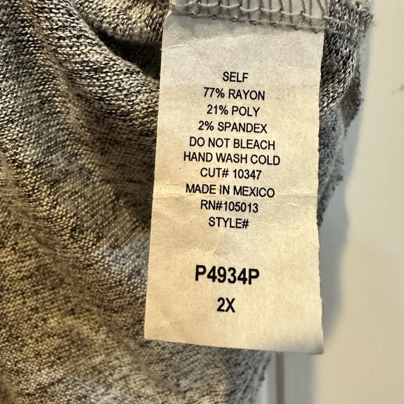 Andre’e by Unit. Size 2XL - Picture 5 of 5